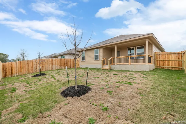 $2,350 | 21063 Gravel Keep, San Antonio, TX 78266