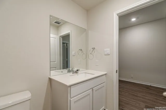 $2,350 | 21063 Gravel Keep, San Antonio, TX 78266