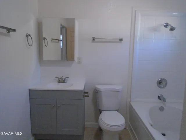 $399,900 | 1423 Jenner Street, Lancaster, CA 93534