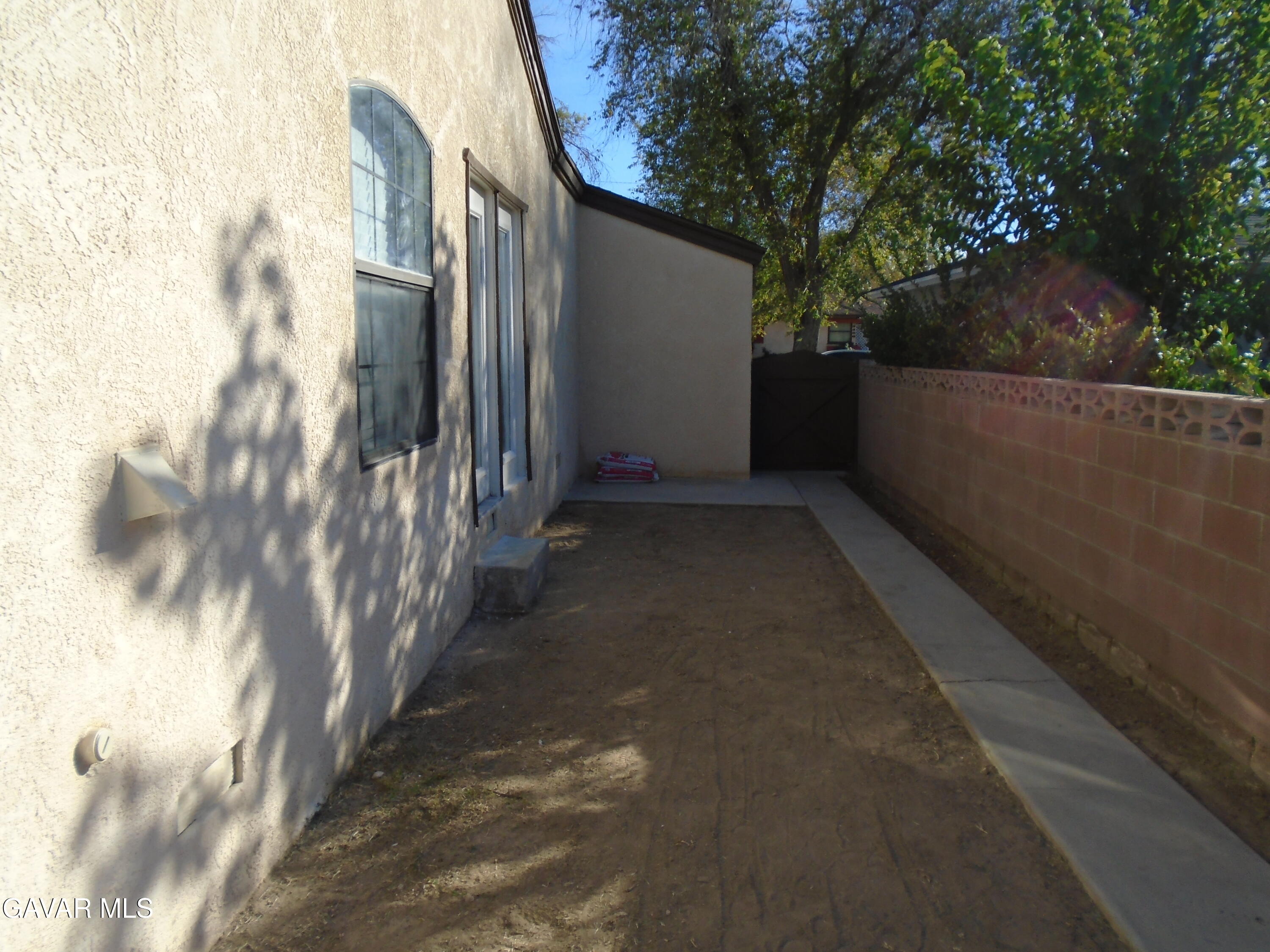 1423 Jenner Street Lancaster, CA 93534 - Photo 19 of 25 DSC04811