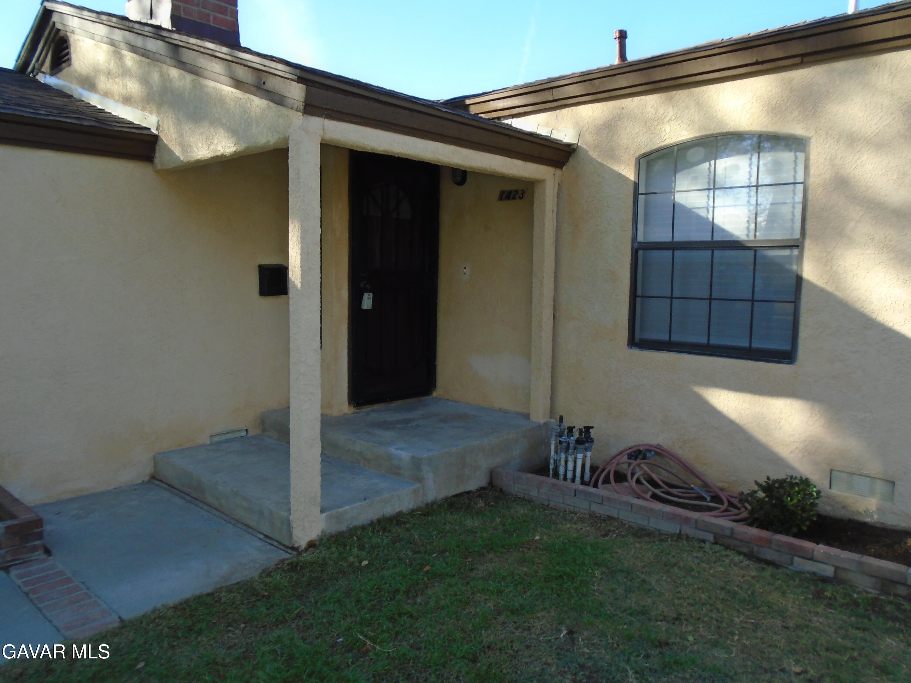 1423 Jenner Street Lancaster, CA 93534 - Photo 3 of 25 DSC04820