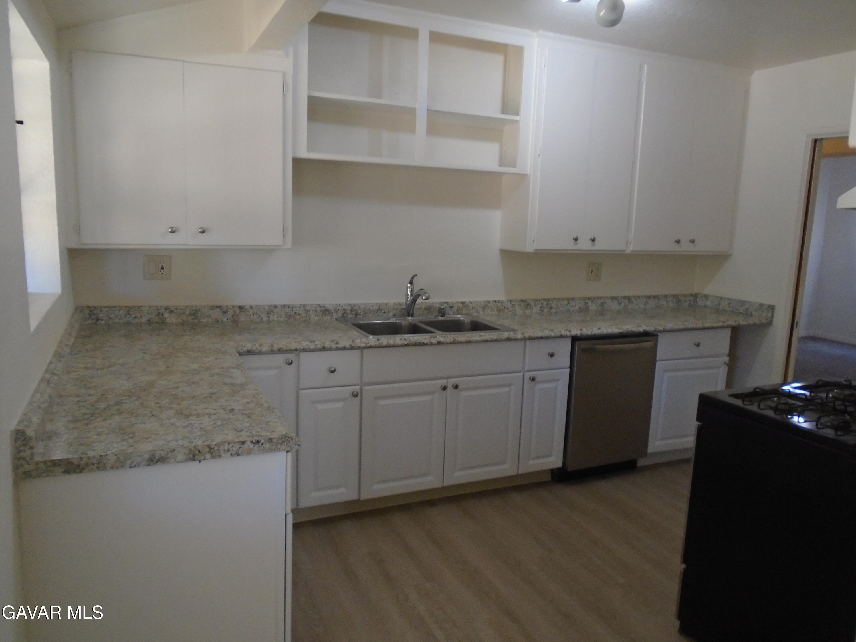 1423 Jenner Street Lancaster, CA 93534 - Photo 6 of 25 DSC04807