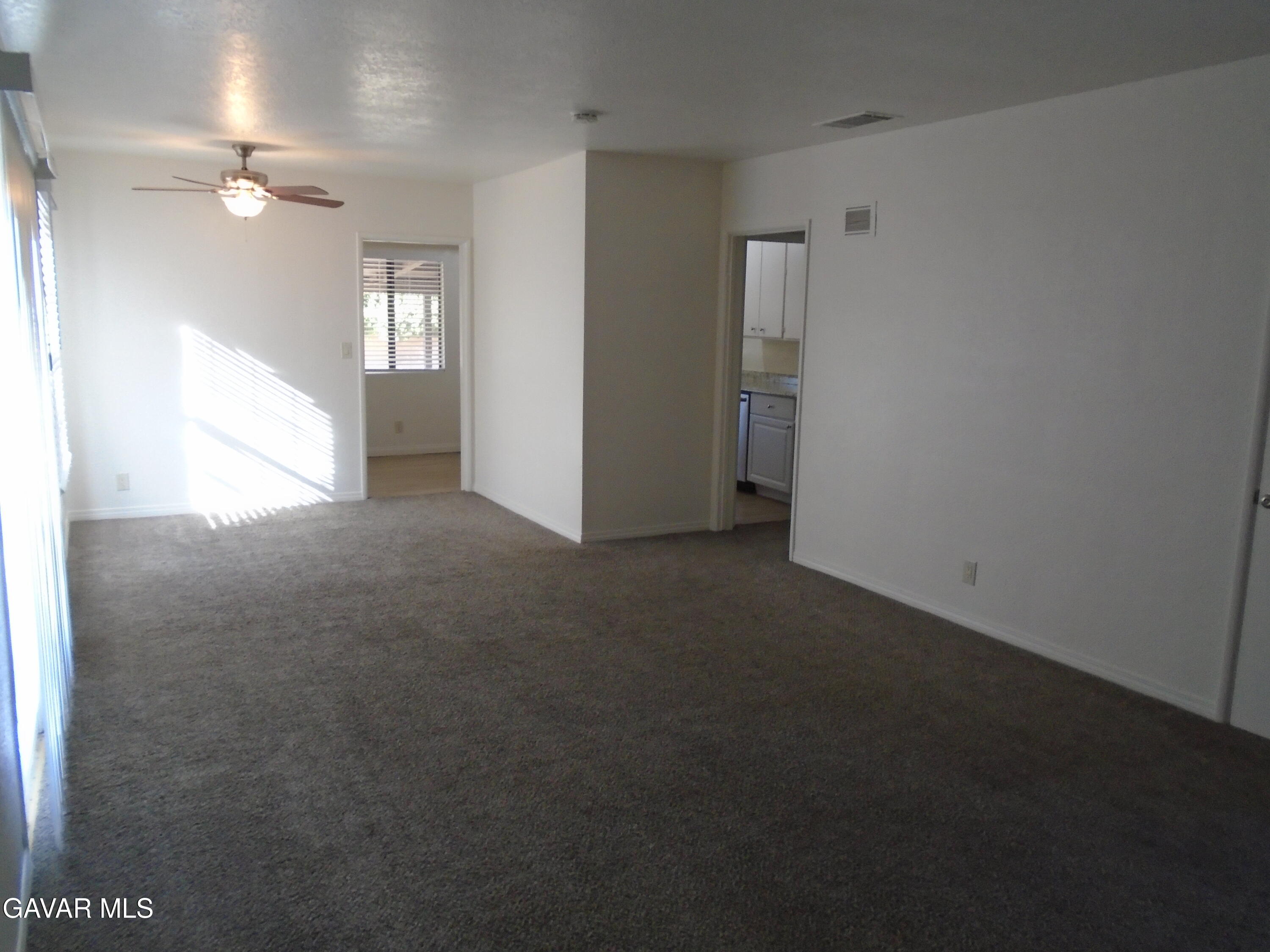 1423 Jenner Street Lancaster, CA 93534 - Photo 8 of 25 DSC04792