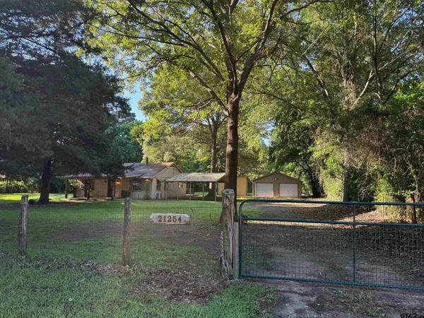 $189,000 | 21254 Sylvan Lane, Chandler, TX 75758