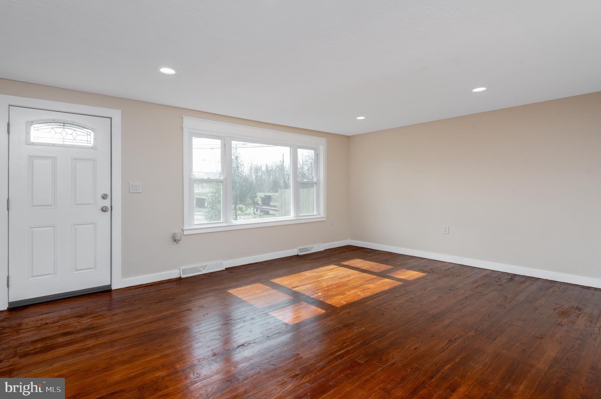 604 Piketown Road Harrisburg, PA 17112 - Photo 11 of 28 Gallery Image 11