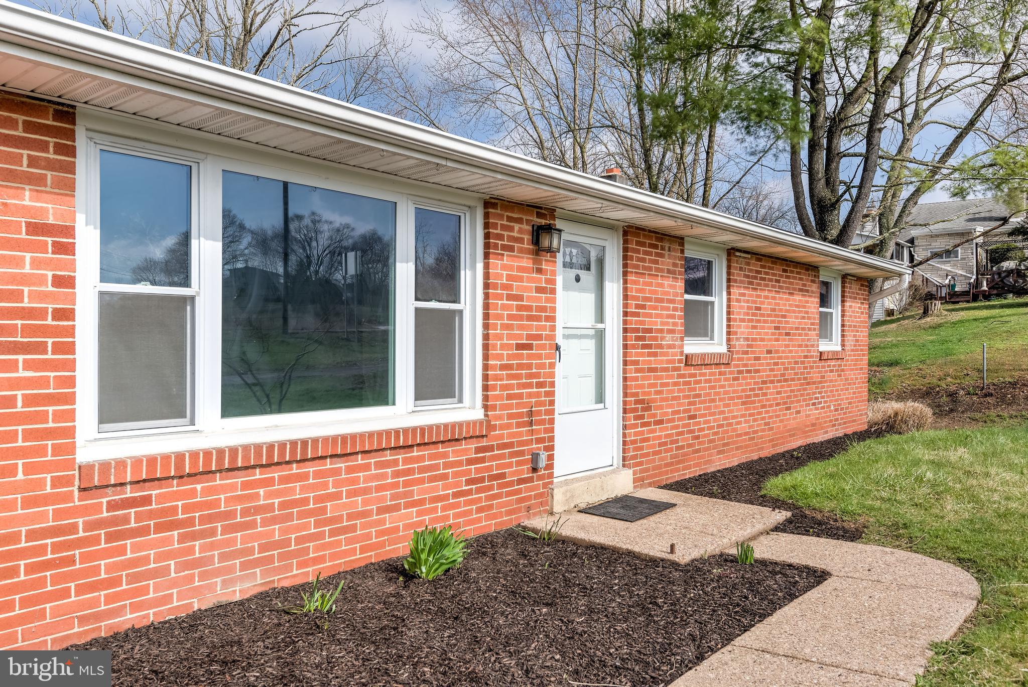 604 Piketown Road Harrisburg, PA 17112 - Photo 5 of 28 Gallery Image 5