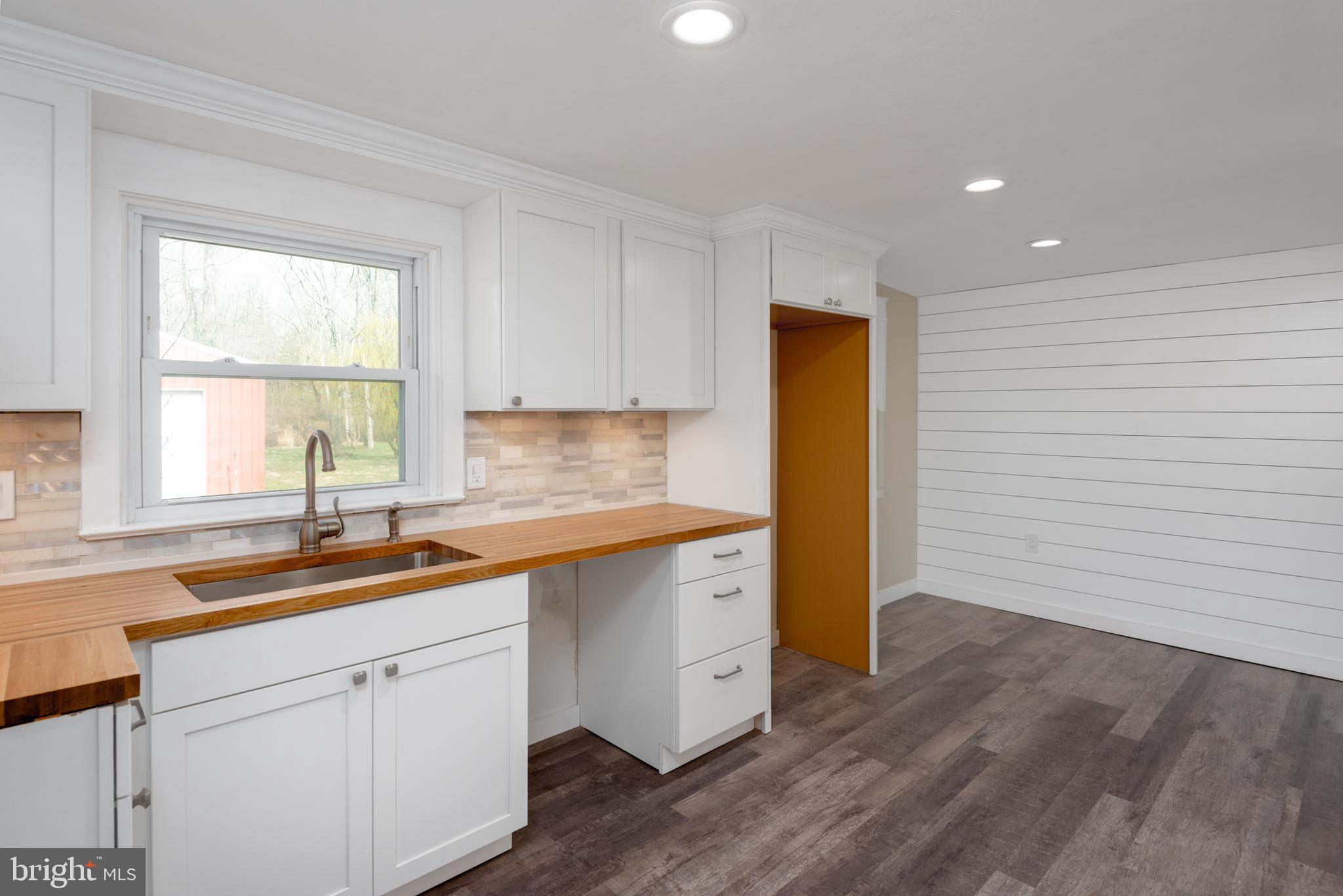 604 Piketown Road Harrisburg, PA 17112 - Photo 8 of 28 Gallery Image 8