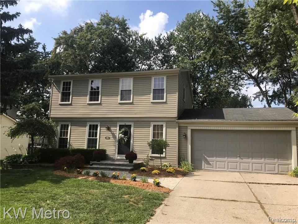 744 Dressler Lane Rochester Hills, MI 48307 - Photo 2 of 38