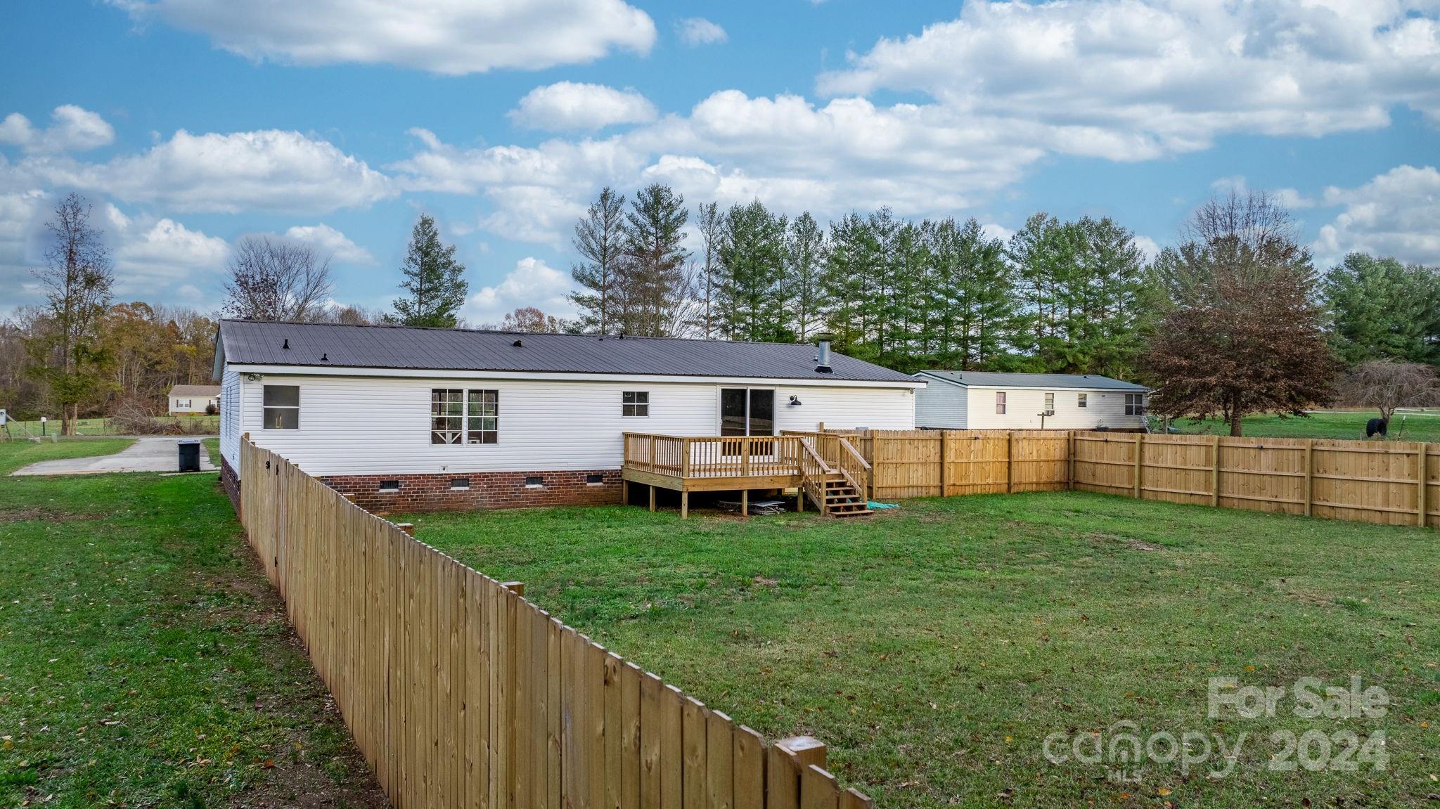 2282 Chenault Road Cleveland, NC 27013 - Photo 5 of 38