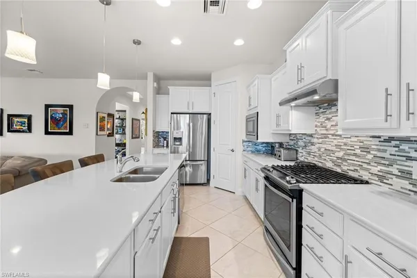 $649,900 | 20075 Tavernier Drive, Estero, FL 33928