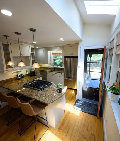 $4,000 | 4 Phillips Road, Nahant, MA 01908