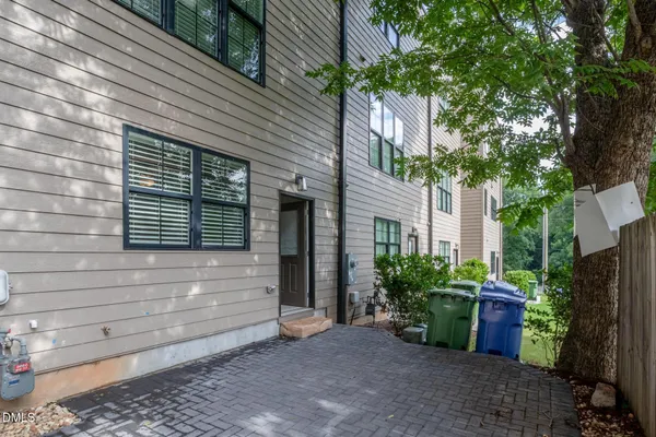 $2,095 | 208 Asher Springs Circle, Fuquay-Varina, NC 27526