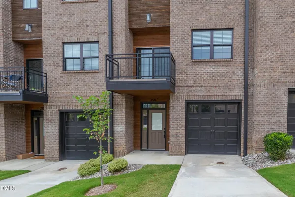 $2,095 | 208 Asher Springs Circle, Fuquay-Varina, NC 27526