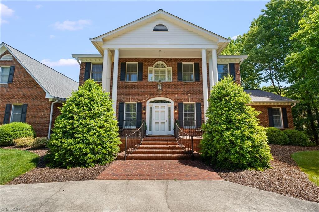 1700 Farnsworth Court High Point, NC 27262 - Photo 4 of 49