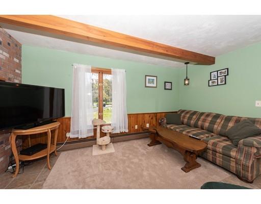 411 Snipatuit Road Rochester, MA 02770 - Photo 6 of 28