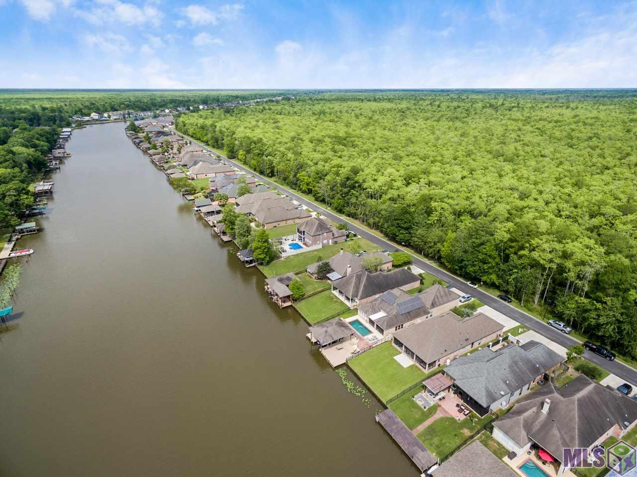 21097 Waterfront E Drive Maurepas, LA 70449 - Photo 24 of 25