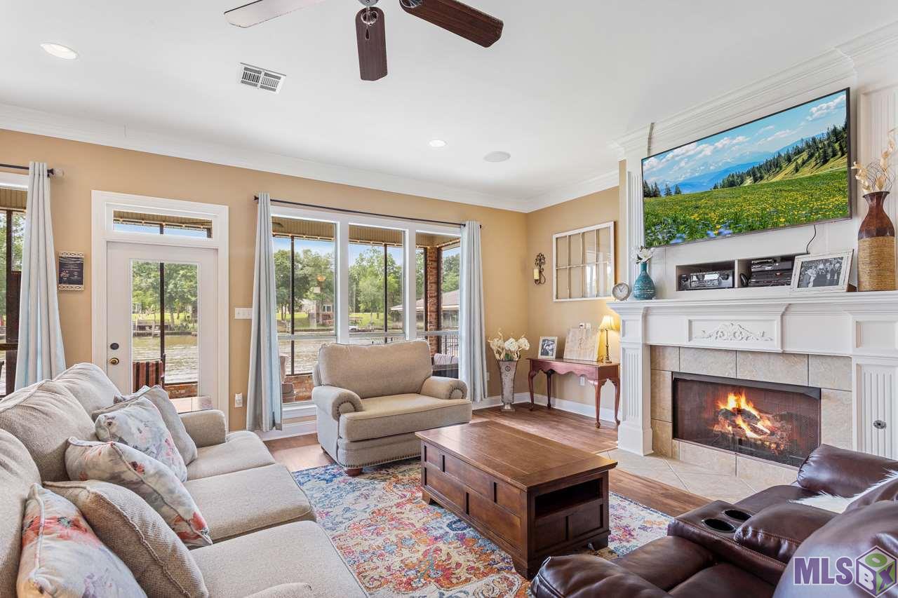 21097 Waterfront E Drive Maurepas, LA 70449 - Photo 8 of 25