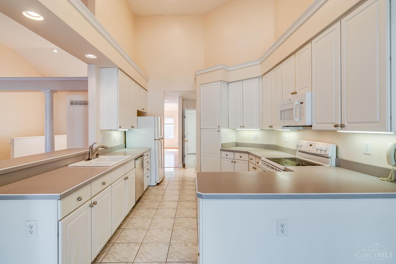 8372 Benton Ridge Lane Cincinnati, OH 45255 - Photo 20 of 56 Gallery Image 20
