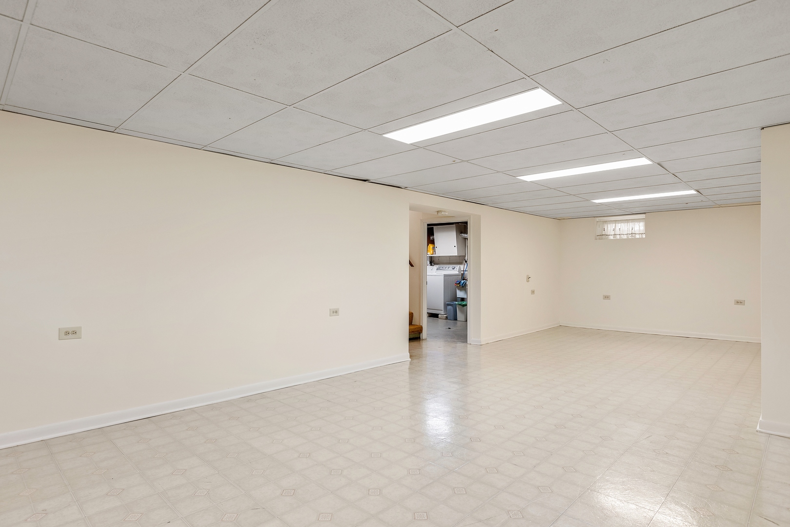 321 Romona Road Wilmette, IL 60091 - Photo 22 of 26 a view of empty room