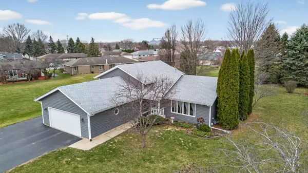 $282,900 | 4015 Kindlewood Trail, Cherry Valley, IL 61016