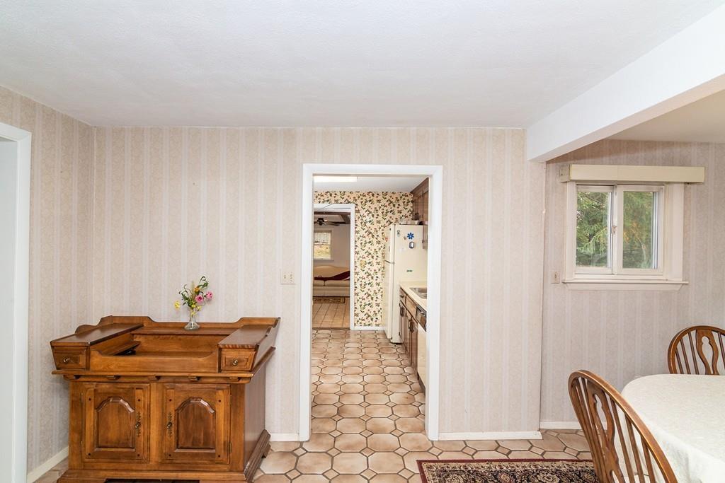 87 Woodland Road Ashland, MA 01721 - Photo 12 of 33 Gallery Image 12