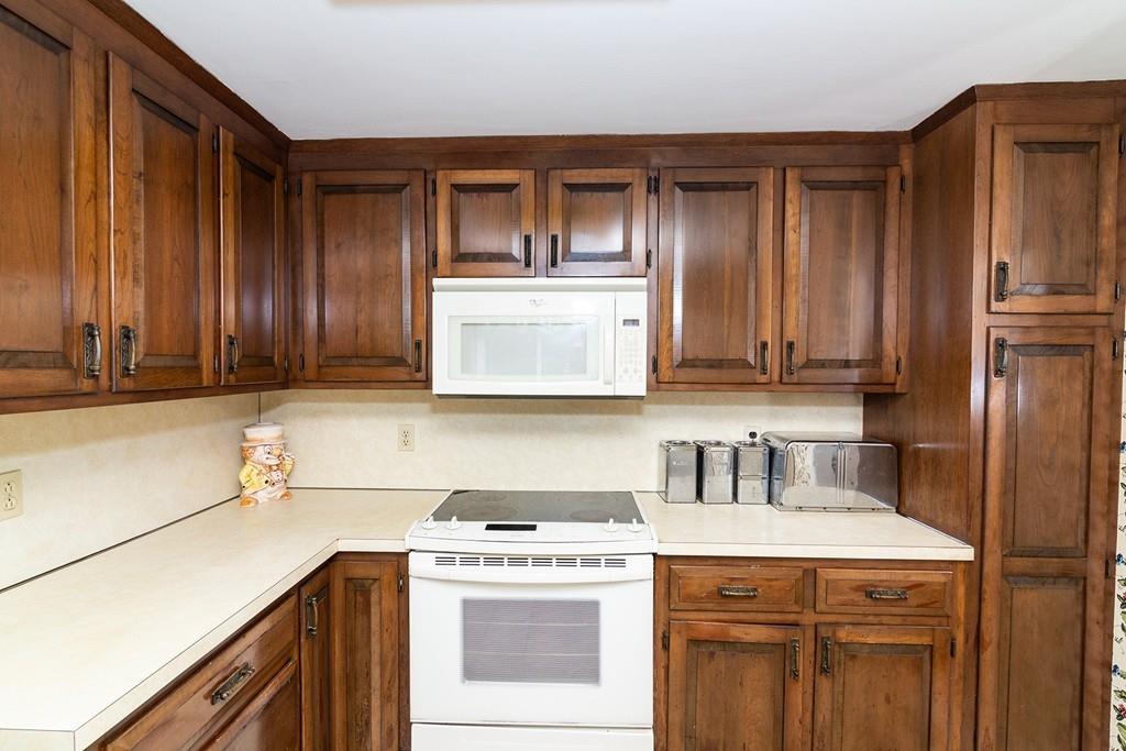 87 Woodland Road Ashland, MA 01721 - Photo 7 of 33 Gallery Image 7