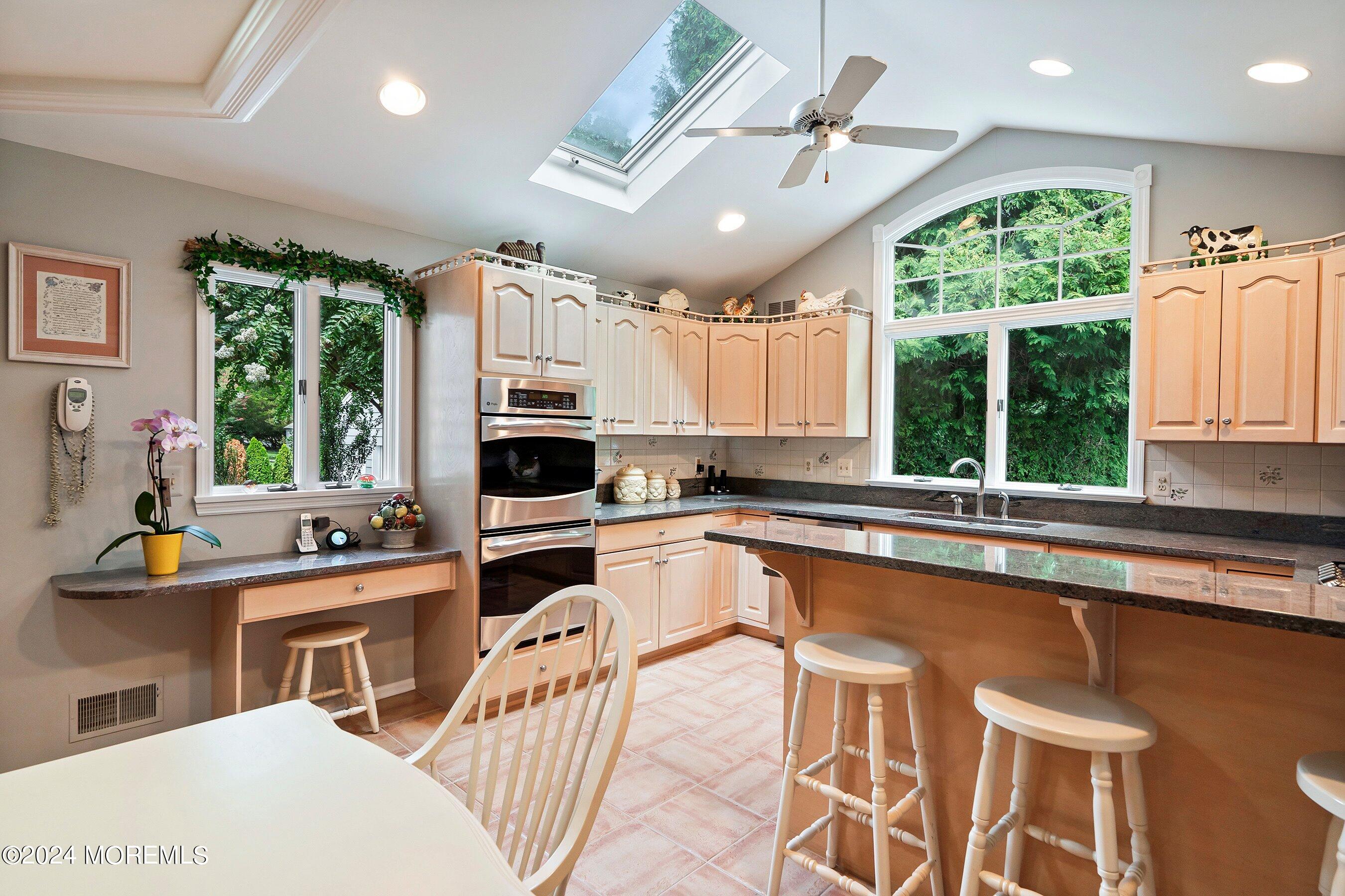 70 Silverbrook Road Shrewsbury, NJ 07702 - Photo 13 of 46 21-Kitchen 1G