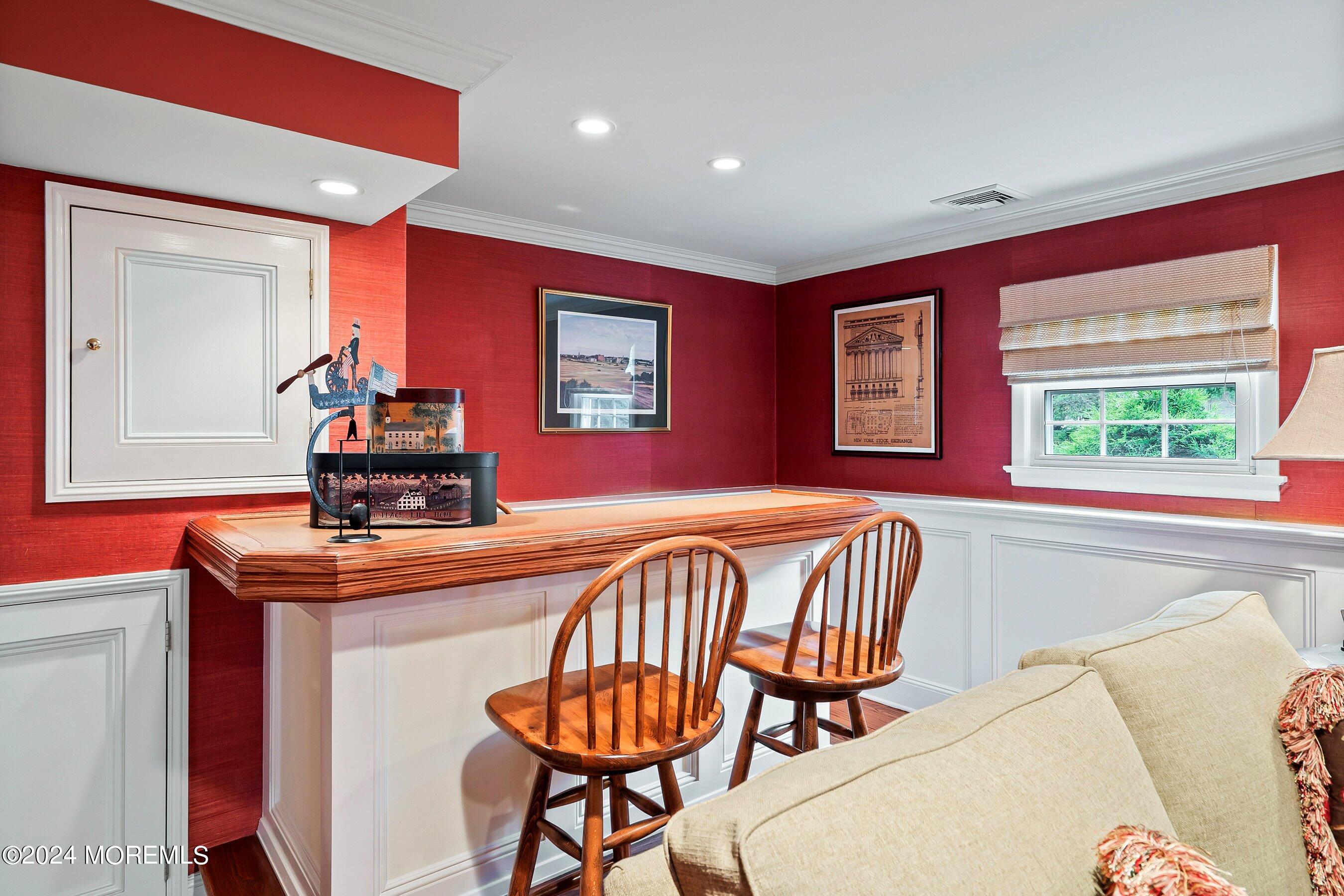 70 Silverbrook Road Shrewsbury, NJ 07702 - Photo 21 of 46 Cozy Bar Room