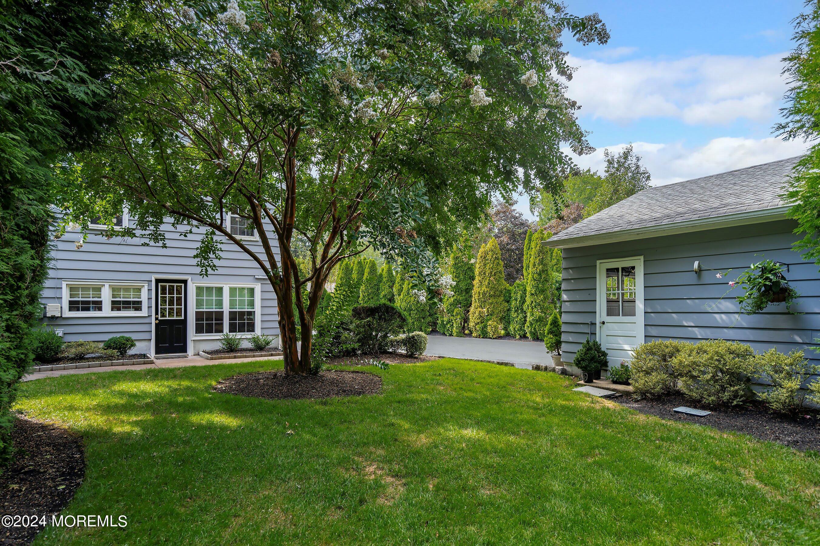 70 Silverbrook Road Shrewsbury, NJ 07702 - Photo 37 of 46 44-Rear Area 2