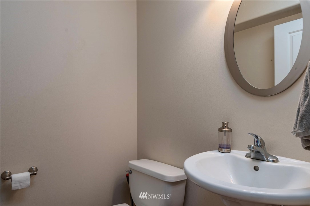 768 W Road Sedro-Woolley, WA 98284 - Photo 7 of 23
