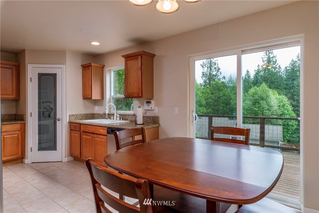 768 W Road Sedro-Woolley, WA 98284 - Photo 10 of 23