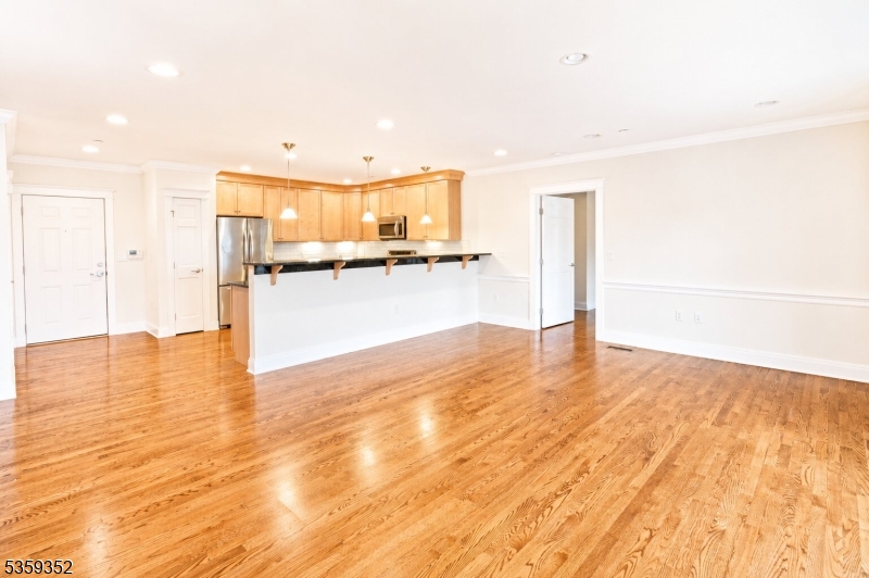 25 Ridgedale Avenue, Unit 19 Madison, NJ 07940 - Photo 4 of 15 Gallery Image 4