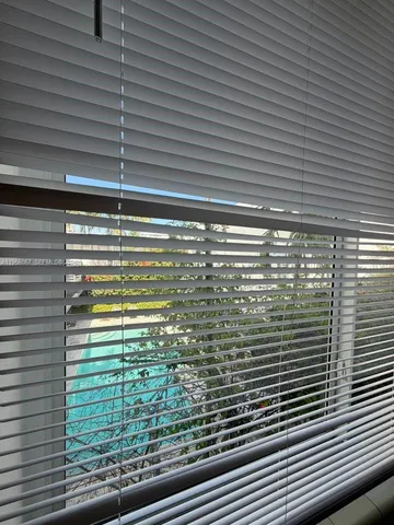 $1,950 | 825 Jefferson Avenue, Unit 4, Miami Beach, FL 33139