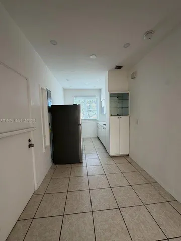 $1,950 | 825 Jefferson Avenue, Unit 4, Miami Beach, FL 33139
