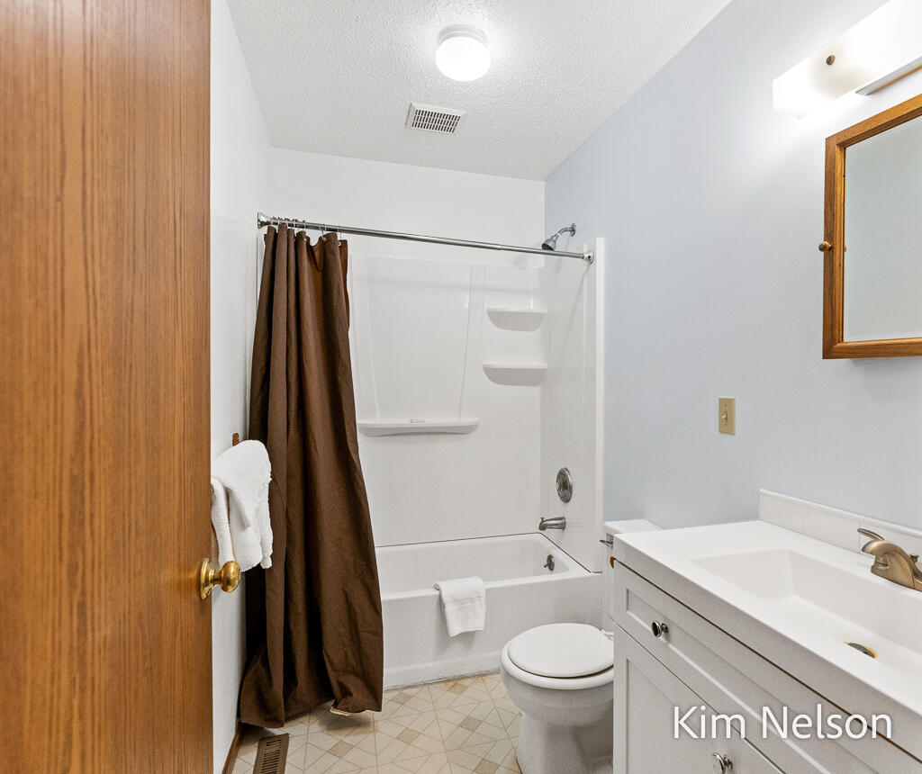 6195 Murray Road Whitehall, MI 49461 - Photo 72 of 87 6195MurrayRd-103LoRes