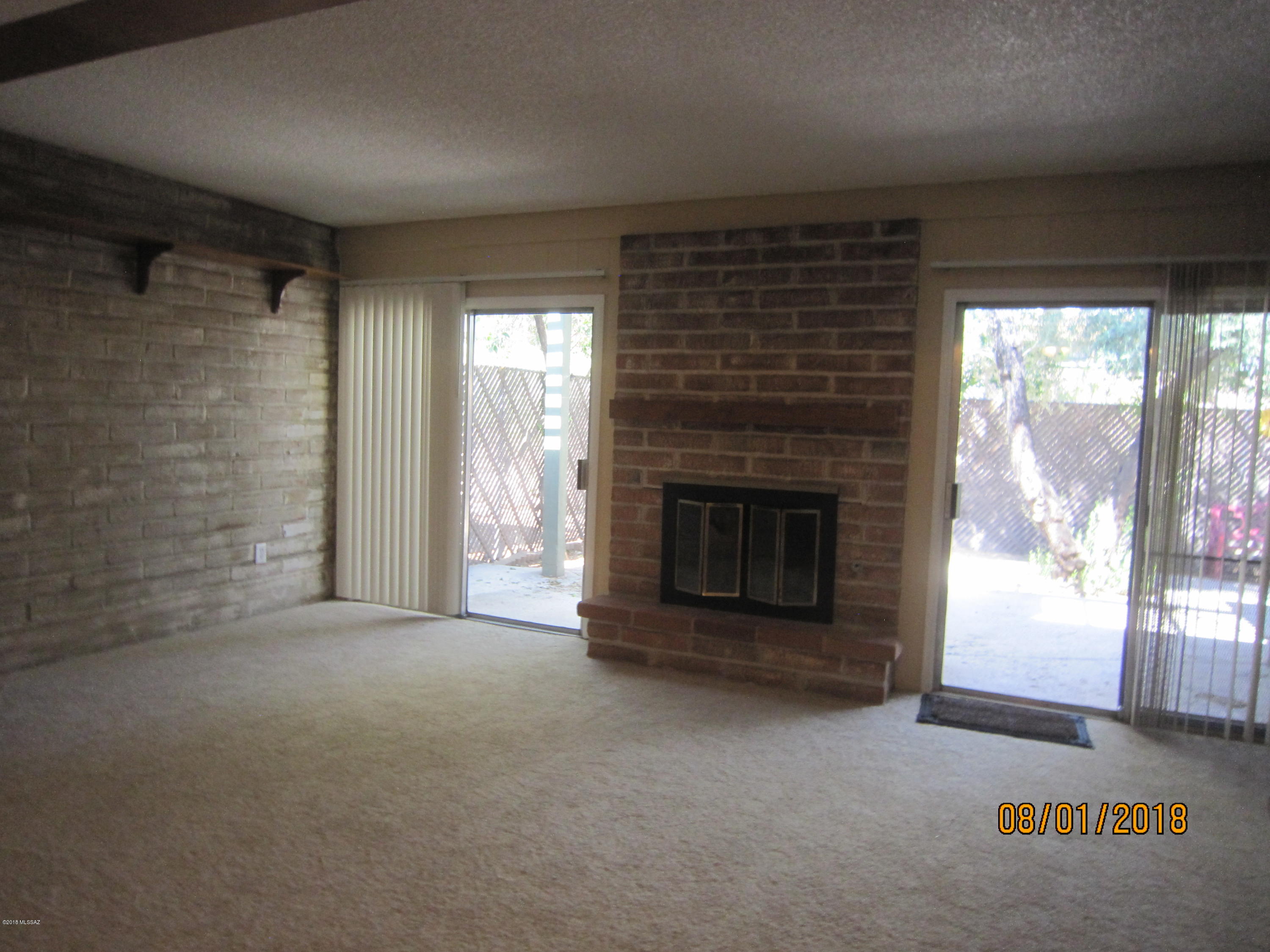 4263 North Limberlost Circle Tucson, AZ 85705 - Photo 5 of 21