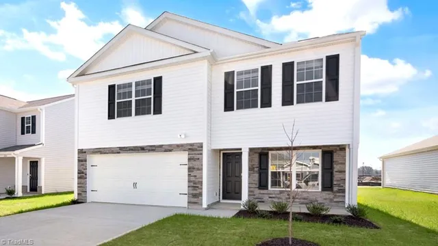 $313,000 | 4606 Red Oak Drive, Lexington, NC 27292