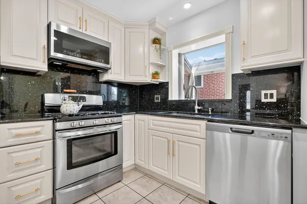 $599,900 | 5446 West Lunt Avenue, Chicago, IL 60646