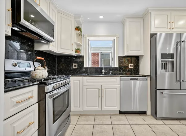 $599,900 | 5446 West Lunt Avenue, Chicago, IL 60646