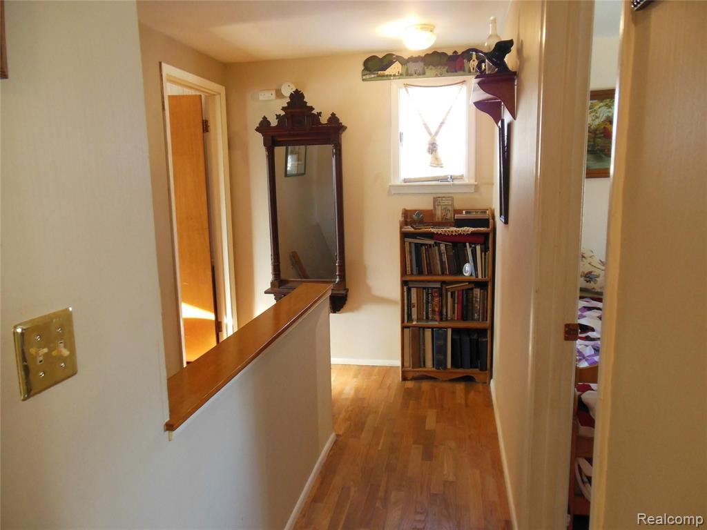3116 Red Barn Road Flint, MI 48507 - Photo 15 of 23 Gallery Image 15