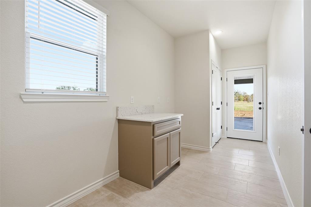 1865 Dobbs Valley Road Mineral Wells, TX 76067 - Photo 16 of 37