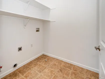 $549,500 | 1660 Glenmore Drive, Fairfield, CA 94533