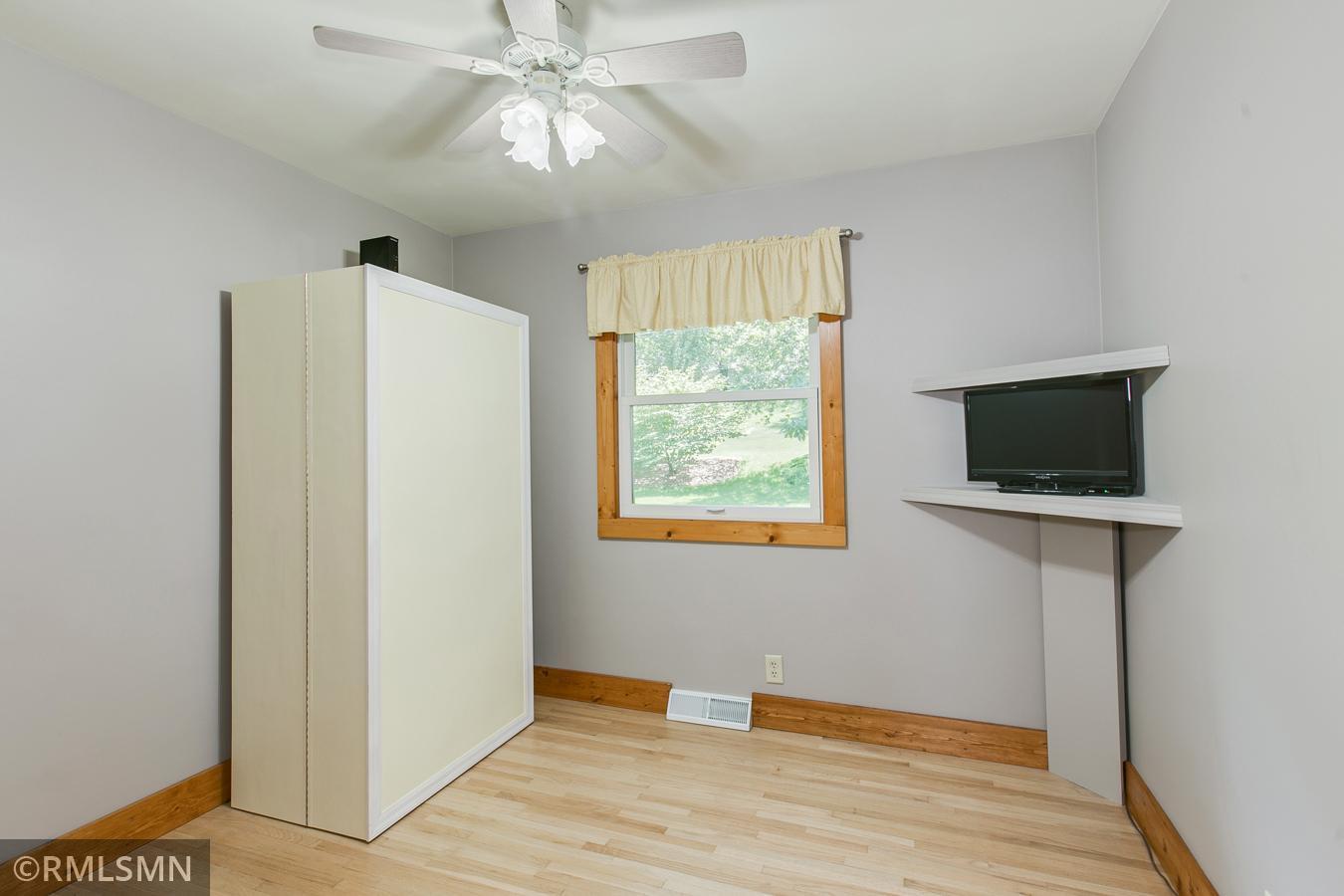 950 Morgan Road River Falls, WI 54022 - Photo 13 of 21 Gallery Image 13