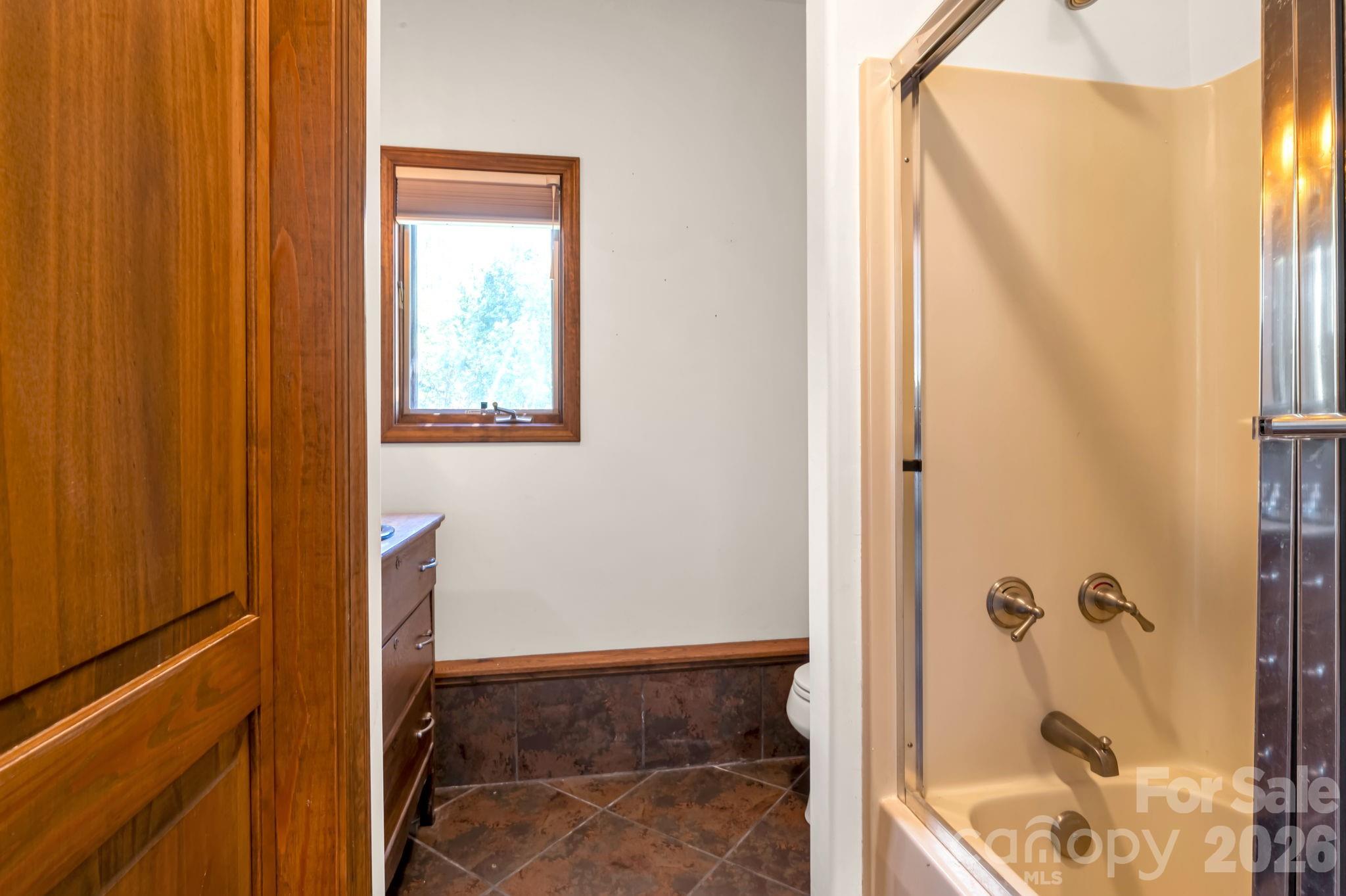 3104 Cove Loop Road Hendersonville, NC 28739 - Photo 31 of 33 Gallery Image 31