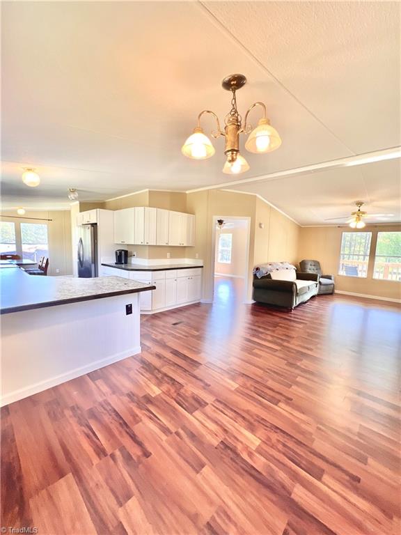 1044 Hodges Mill Road Dobson, NC 27017 - Photo 25 of 33 1044 Hodges Mill Rd living room