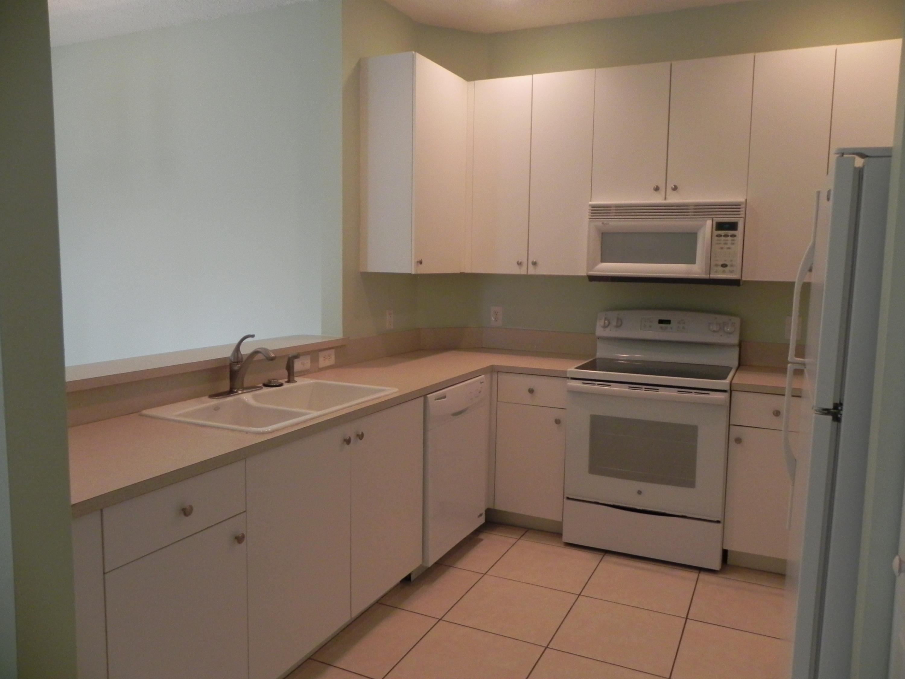 102 Lighthouse Circle, Unit A Tequesta, FL 33469 - Photo 4 of 12 (6)102A Kithchen