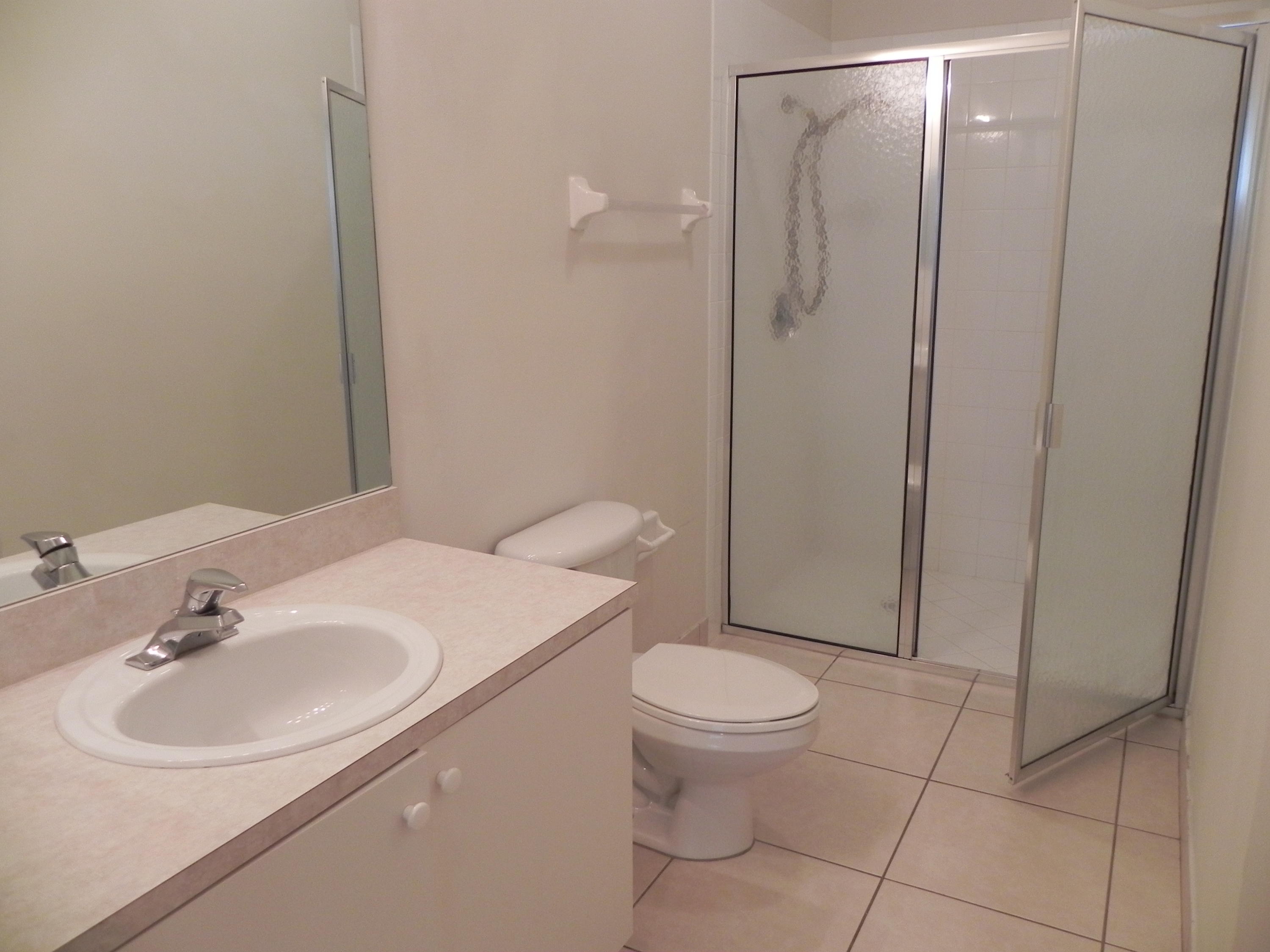 102 Lighthouse Circle, Unit A Tequesta, FL 33469 - Photo 7 of 12 (10)102A Master Bath