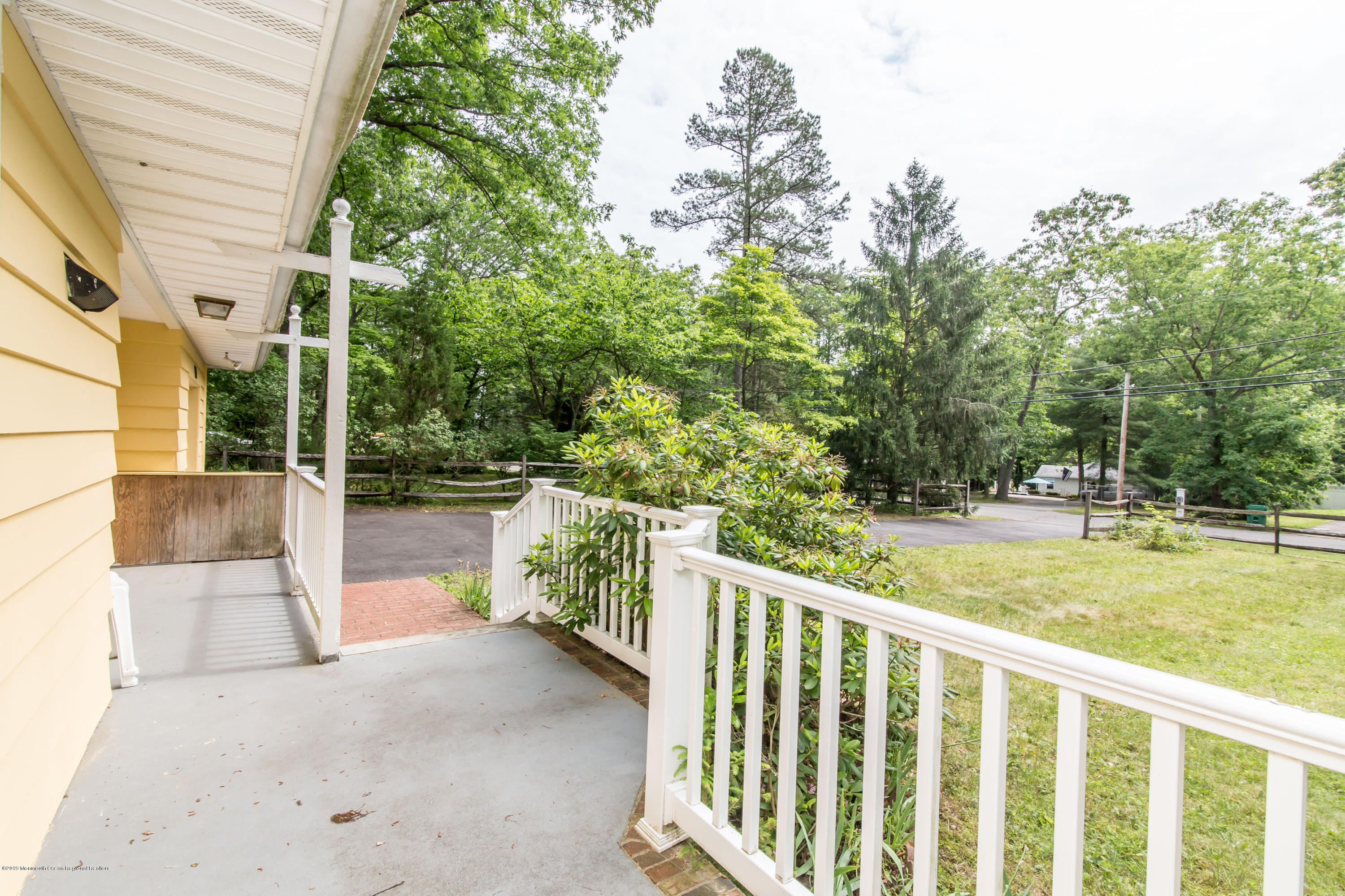 180 Sunnybrook Road Jackson, NJ 08527 - Photo 22 of 23 Front Porch