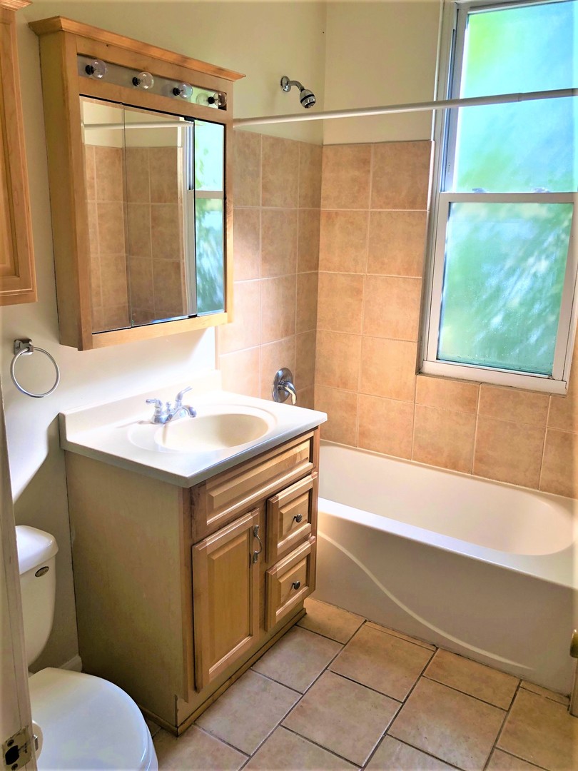180 East Quincy Street Riverside, IL 60546 - Photo 5 of 8