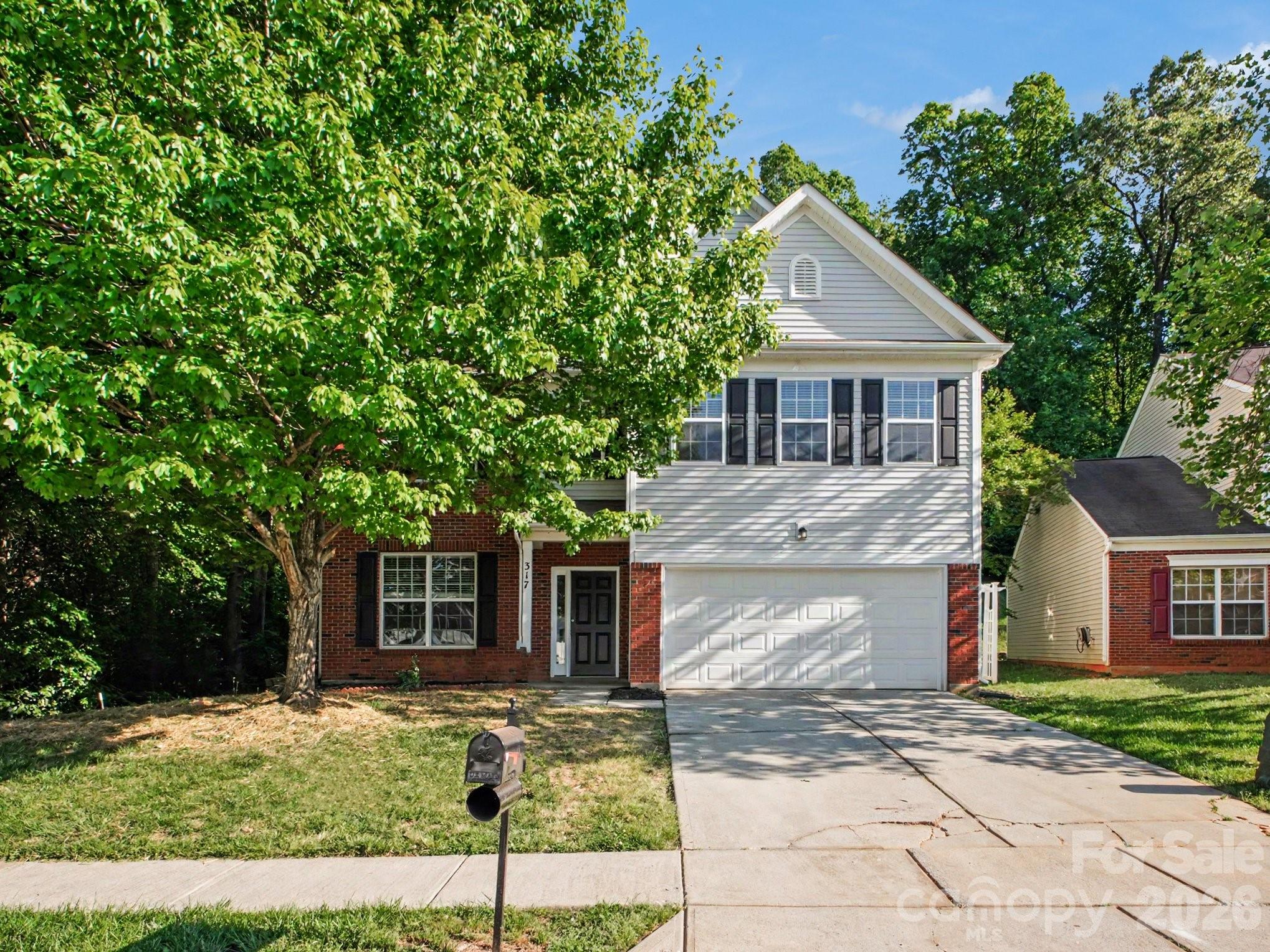 317 Rook Road Charlotte, NC 28216 - Photo 2 of 36